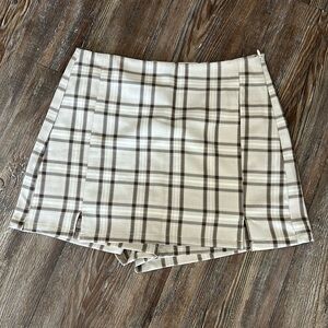 Lulus Plaid Skort size XS